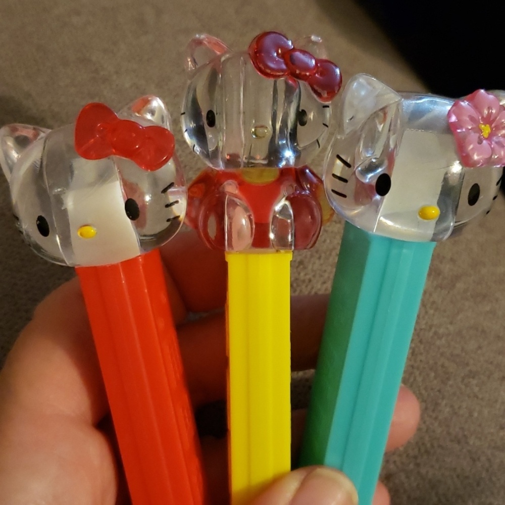 3 Hello kitty clear pez dispenser